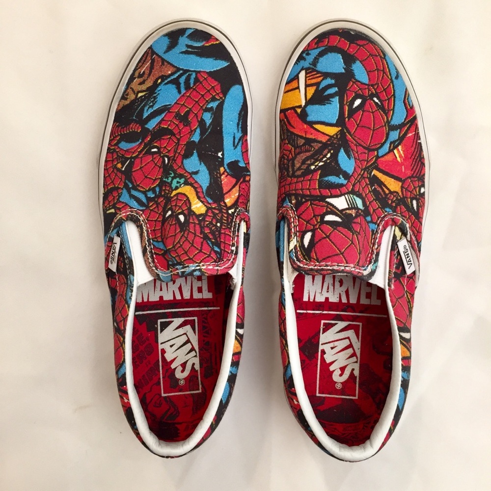 Vans classic slip-on Marvel Spider-Man